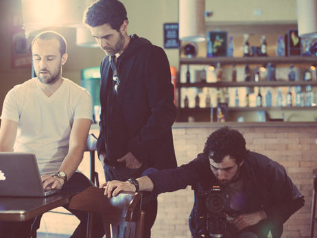 Documentário de Vinicius Ferreira, sobre a cena musical curitibana, estreia na Cinemateca de Curitib