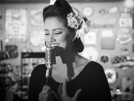 Quarta Musical com Anne Glober e um bom cardápio