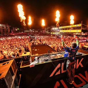 Alok reúne duas gerações da família em show inédito no Greenvalley, em Balneário Camboriú