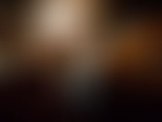 Peça itinerante chama o público a refletir sobre amor e abandono em um trajeto de ônibus pela cidade