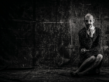 Tour virtual da exposição "Confinamento"