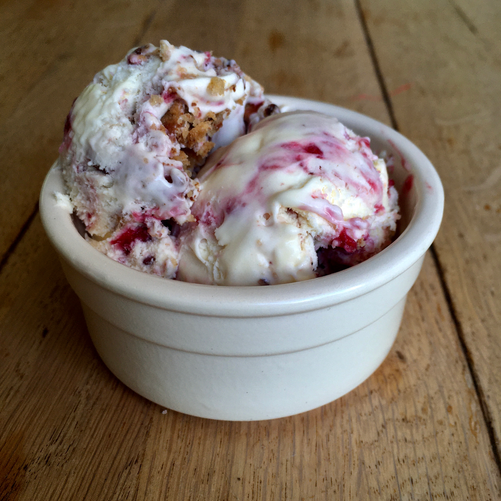Raspberry ripple crumble ice cream (no churn)