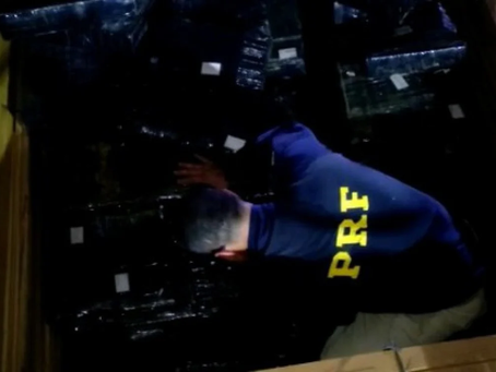 PRF apreende cinco toneladas de maconha em carreta na BR-040 - SUPER TOP DM 89.3