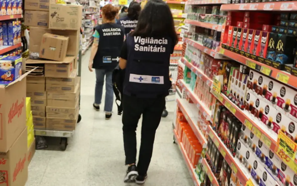 Vigilância Sanitária alerta para golpistas que se passam por fiscais - SUPER TOP FM