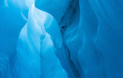 The_Kiss_Ice_Cave_©_Denesa_Chan_Photography_South_Island_New_Zealand-4650_copy