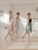 Ballerinor i balettsal