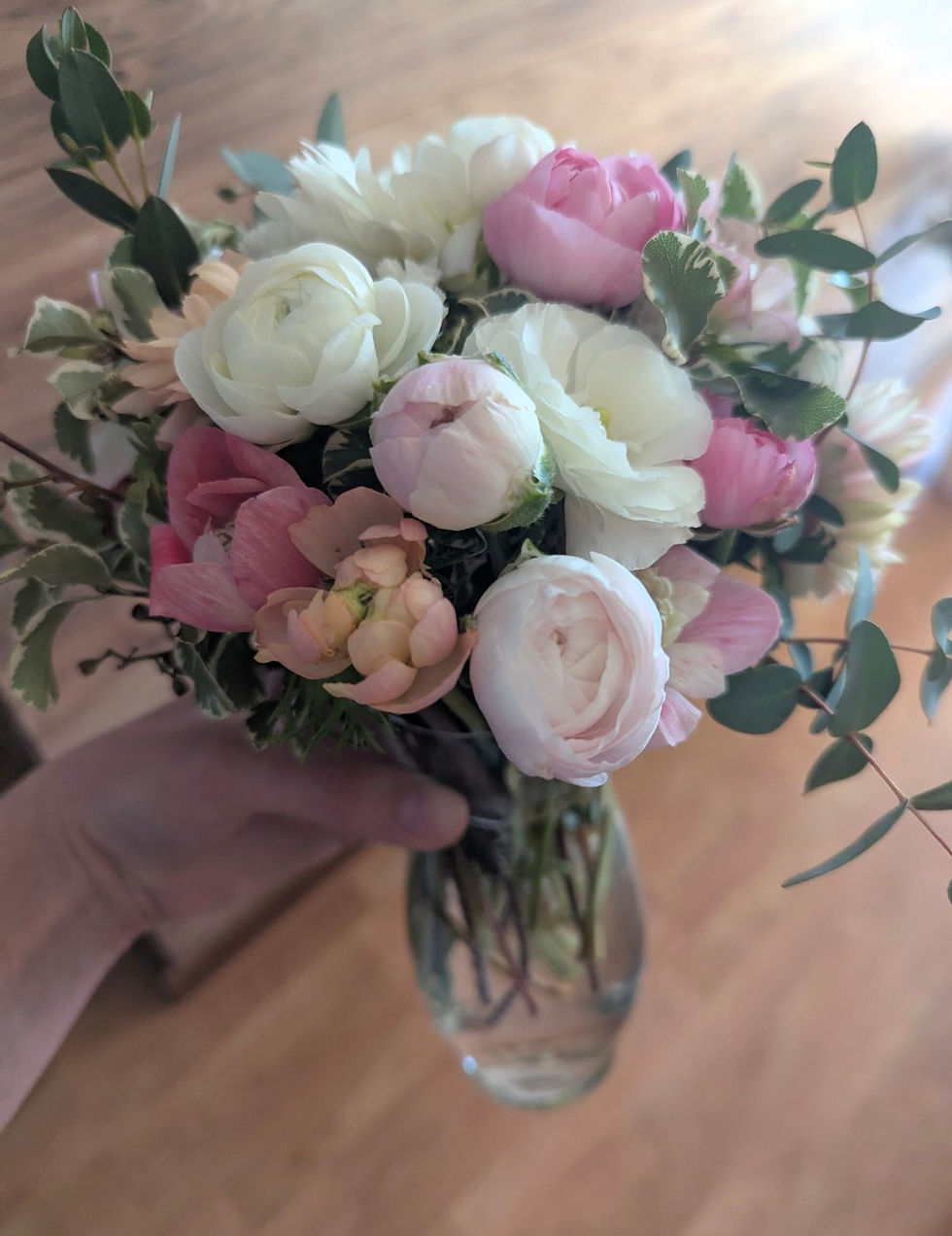 Thumbnail: Medium Vase Arrangement