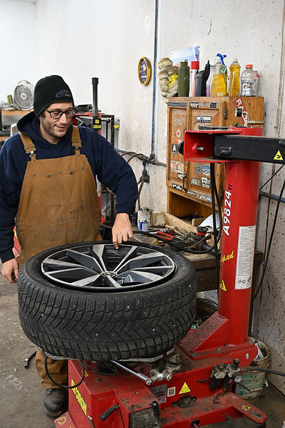 Goguen Tire Wheel Balance.JPG