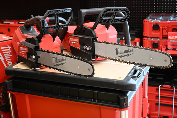 Milwaukee Chain Saw