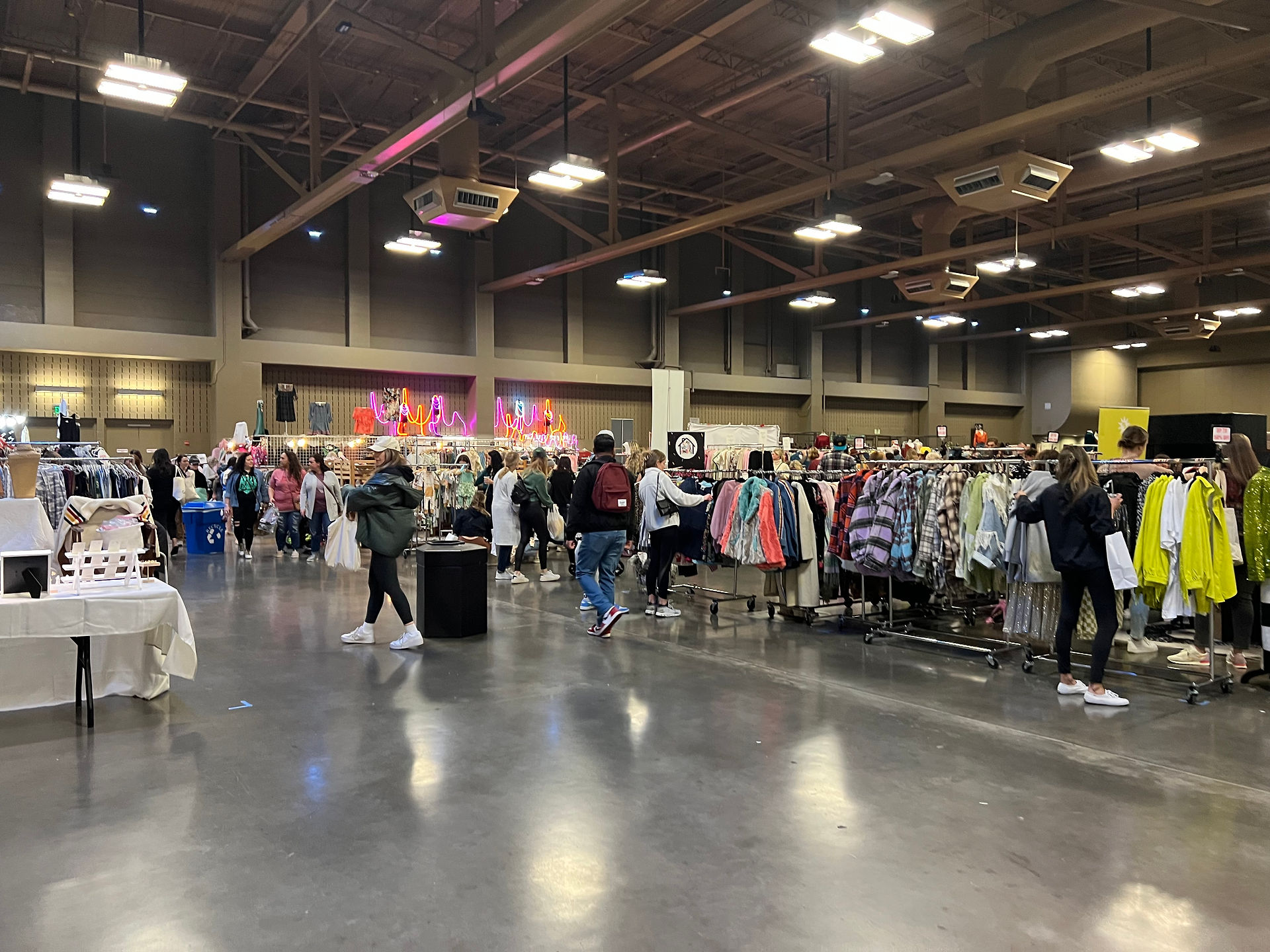 Le Garage Sale: Left Side