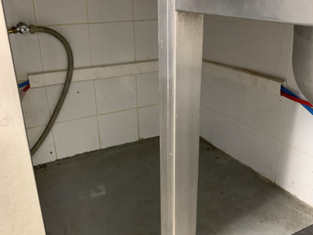 Pose d’un lave main et centrale de lavage