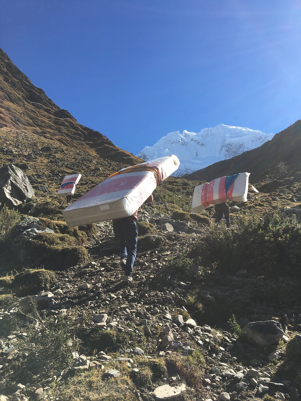 Porteurs de matelas - salkantay trek jour 2