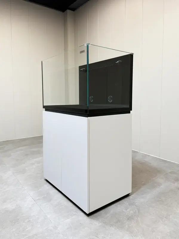 Thumbnail: Neptunian Cube M-Pro 90 Aquarium