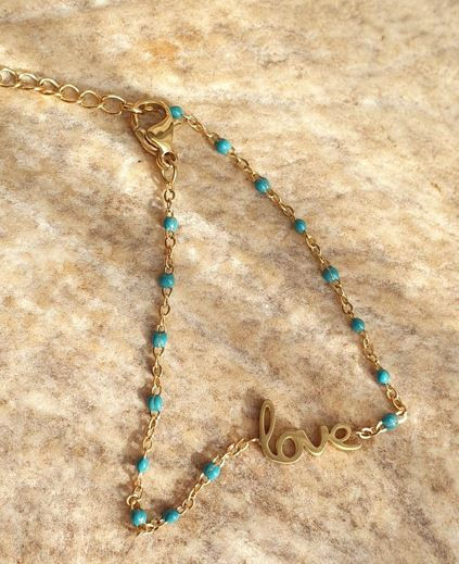 Bracelet chaine acier inoxydable doré et breloque LOVE