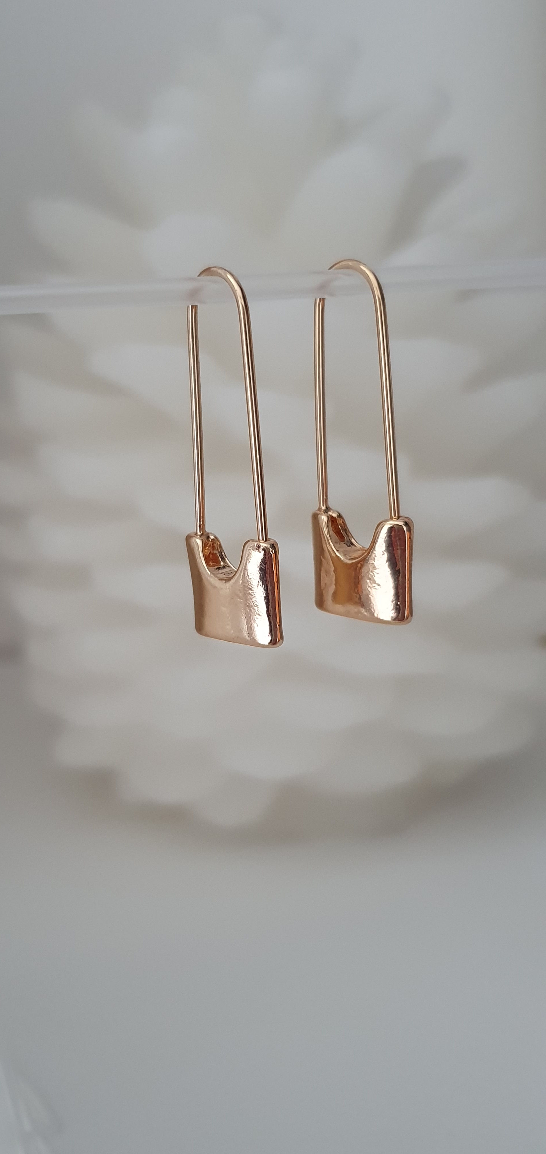 Boucles d'oreilles acier forme cadenas ou épingle