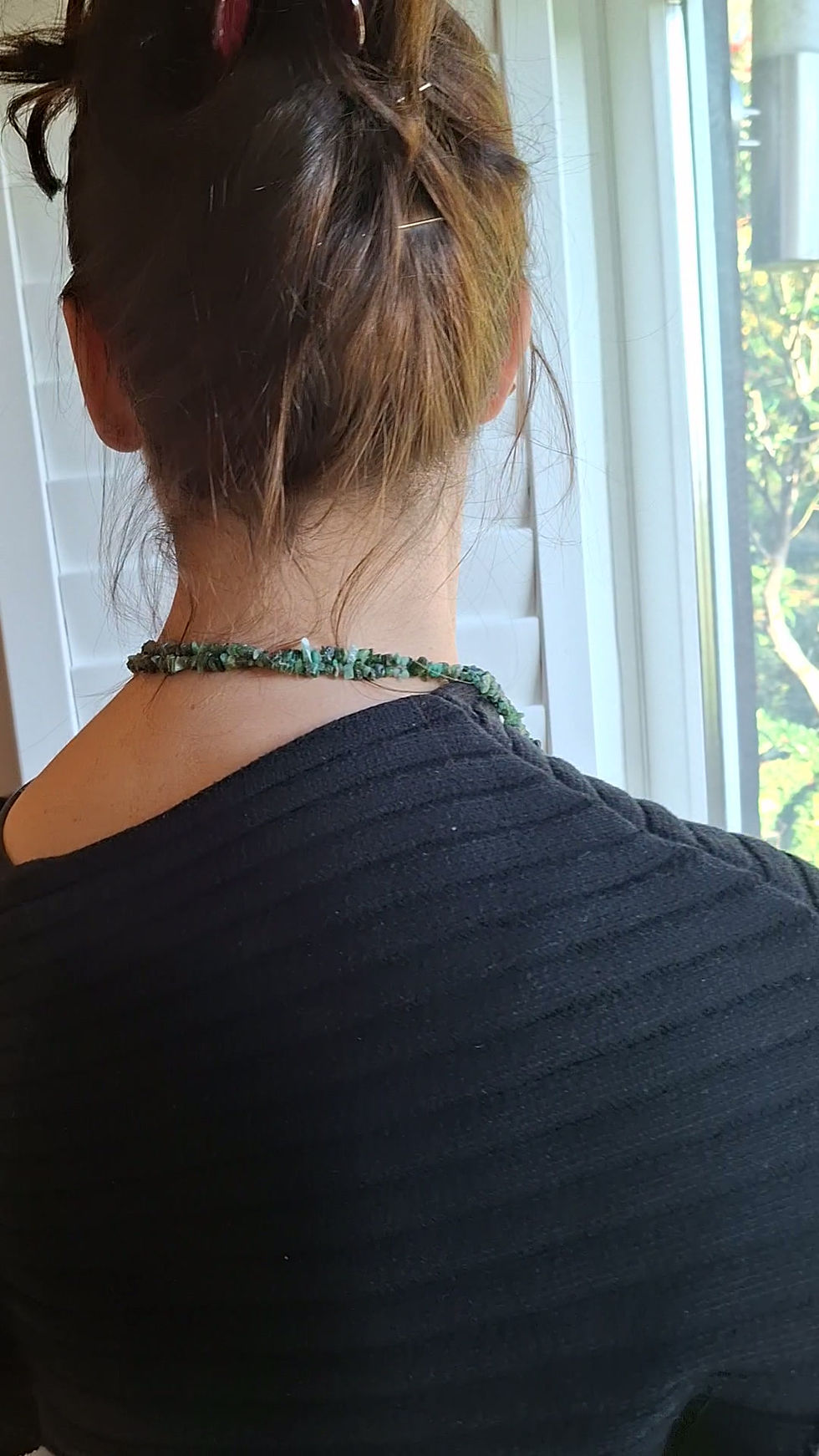 Thumbnail: Emerald Long Chip Necklace with Gilt Necklace Shortener