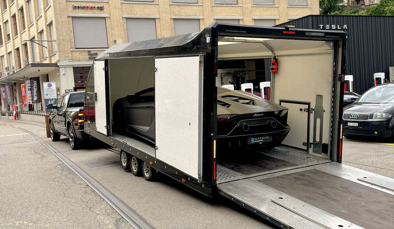 Exclusive car transport for luxury vehicles, supercars, and classic cars – throughout Switzerland and internationally – discreetly, insured, and professionally. Get an instant quote online with our price calculator
