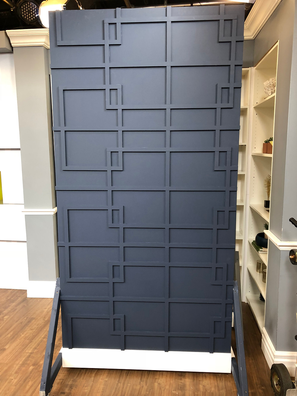 Metrie wall trim