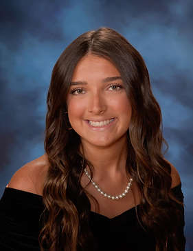 Headshot Elisabeth Beverly.png