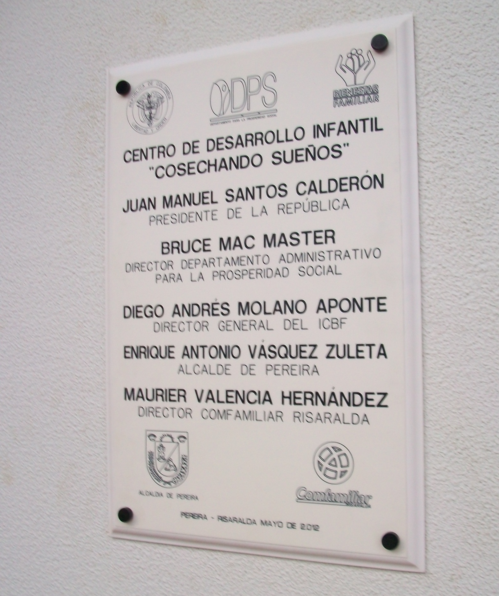 Placa de inauguración