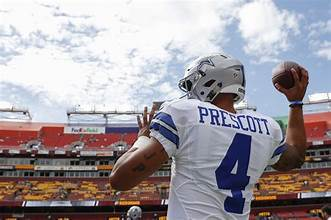 Prescott warming up for the Week 8 2017 game against the Washington Redskins