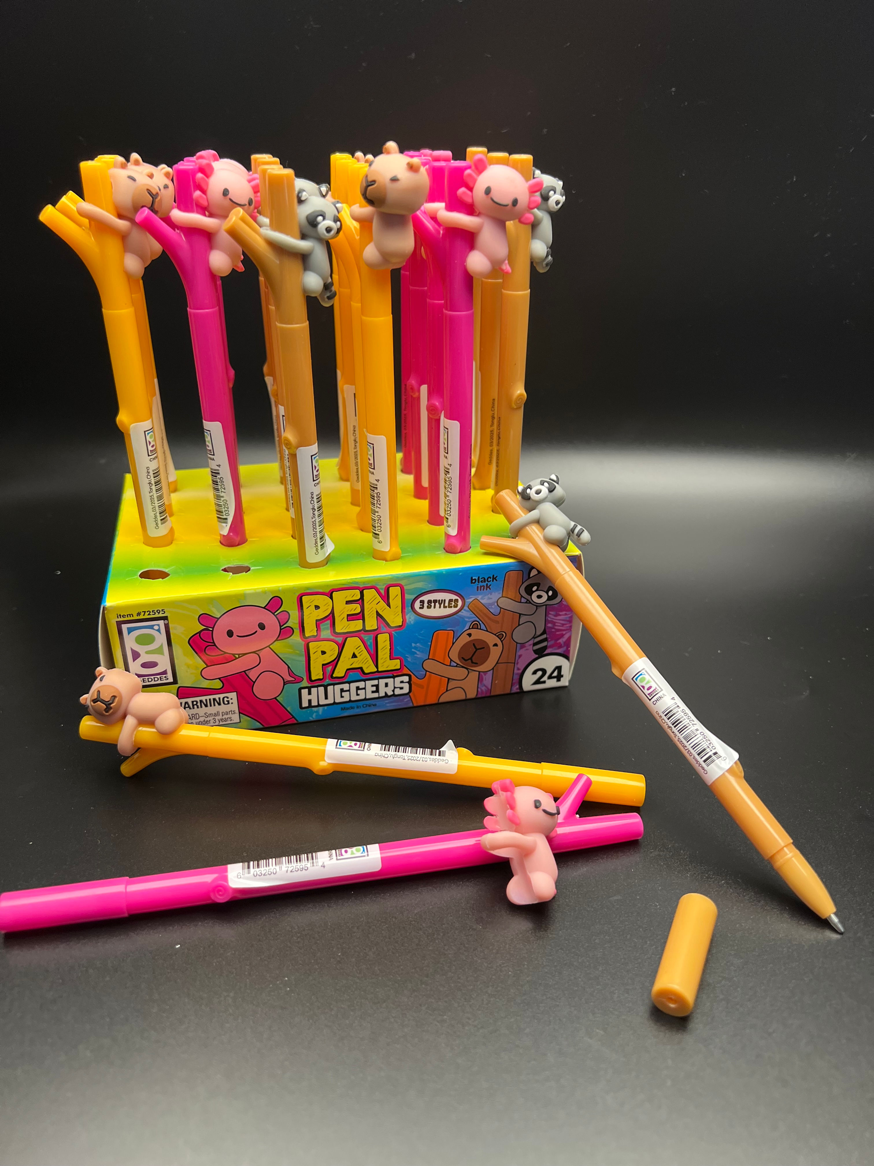Pen Pal Huggers Pen