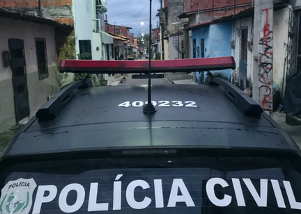 Polícia de Goiás cumpre 28 mandados e sequestra R$ 500 mil de quadrilha do golpe do “falso advogado”