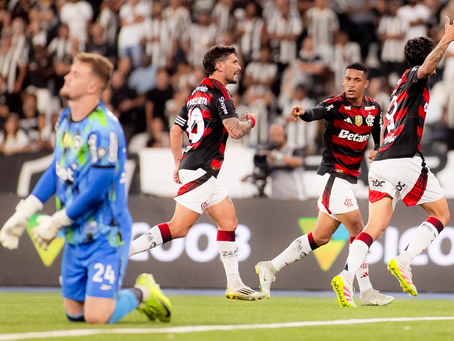 Flamengo bate Botafogo no Nilton Santos e continua na vice-liderança