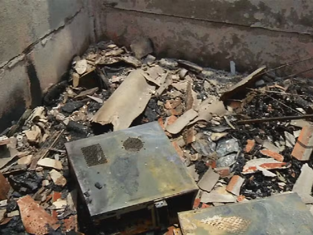 Criança autista salva família de incêndio que destruiu casa após curto-circuito em ventilador, diz pai