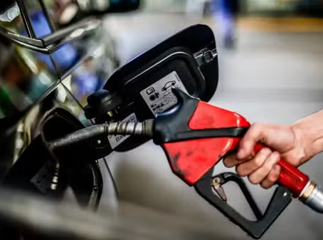 PF faz operação em 11 estados e no DF para combater preços abusivos em postos de combustíveis