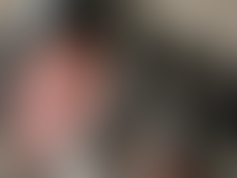 Bebê com cordão umbilical é abandonado em calçada, em Rio Verde