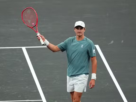 João Fonseca bate nº 16 do mundo em virada fantástica e avança à 3ª rodada em Indian Wells