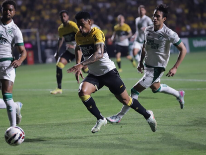 Goiás vence Criciúma, encerra jejum de vitórias e retorna ao G4 da Série B