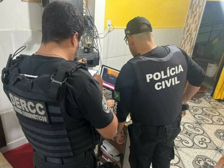 PC prende suspeito de armazenar mais de 27 mil arquivos de pornografia infantil
