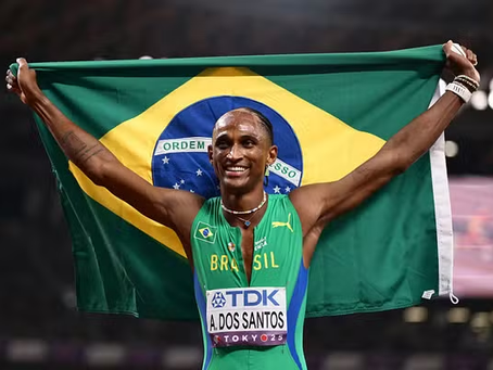 Alison dos Santos conquista a prata nos 400m com barreiras do Mundial de Tóquio