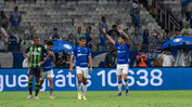 Kaio Jorge faz dois, Cruzeiro vence o América-MG e alivia pressão sobre Tite