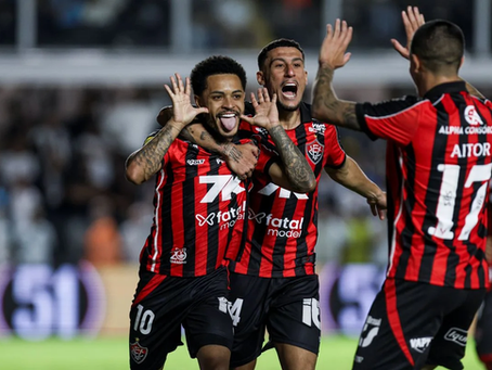 Vitória vence Santos na Vila e incendeia luta contra o rebaixamento