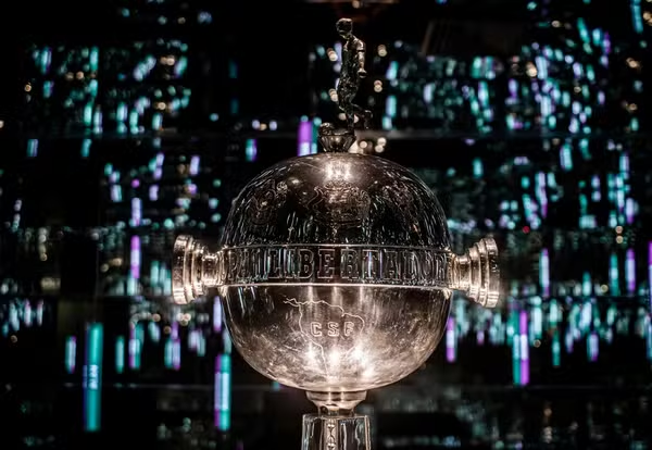 Flamengo e Palmeiras fazem a sétima final de Libertadores entre brasileiros