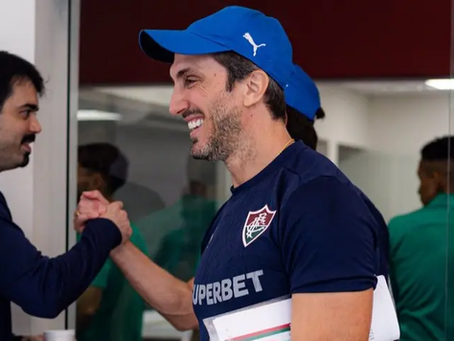 Após processo cirúrgico, Zubeldía retoma treinos no Fluminense, mas não comandará time no clássico contra o Flamengo