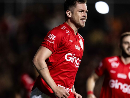 Vila Nova vence Athletico Paranaense em casa e cola no Goiás