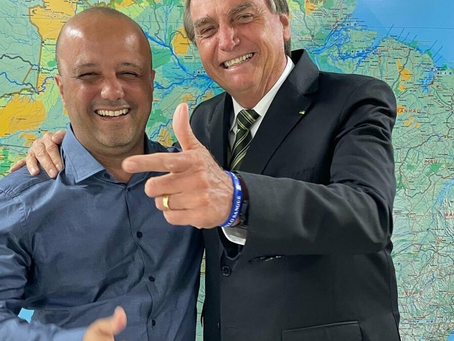 Por ligação, Bolsonaro dá bronca em Vitor Hugo após crise no PL e impõe duro recado