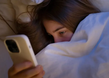 7 a cada 10 adolescentes estão com déficit de sono