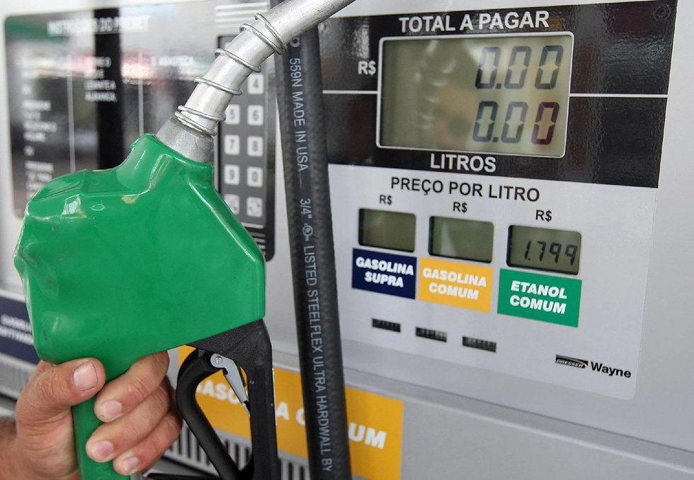 Petrobras reduz preço da gasolina para distribuidoras
