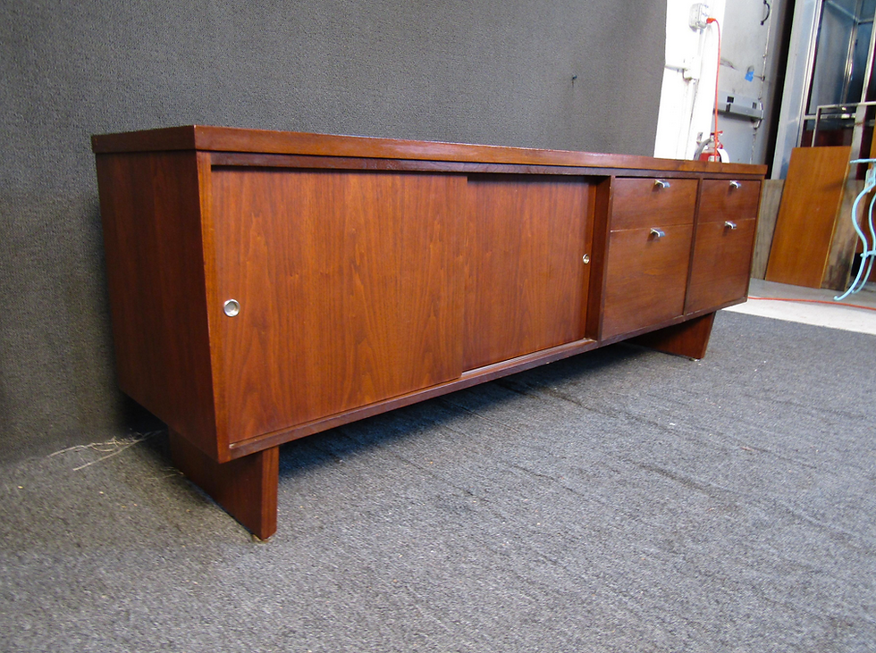 Thumbnail: Mid-Century Modern Credenza