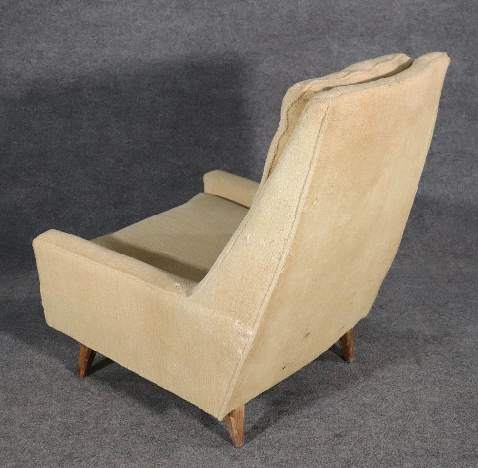 Thumbnail: Mid-Century Tufted Lounge Chair