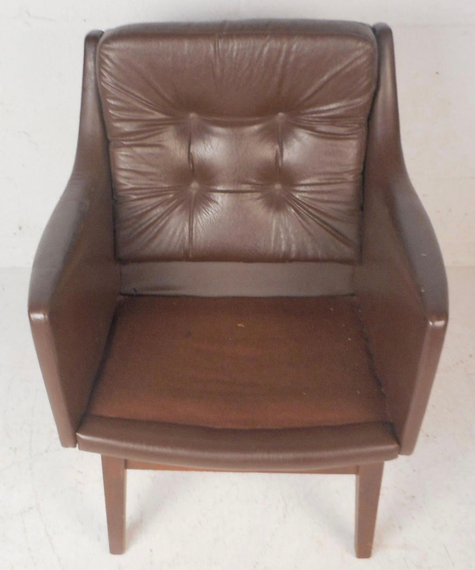 Thumbnail: Midcentury Modern Lounge Chair