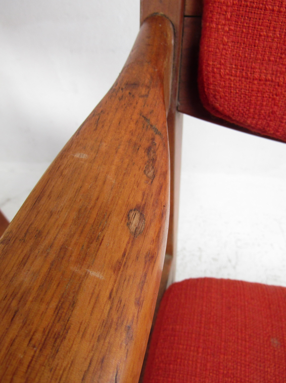 Thumbnail: Pair of Mid-Century Modern Lounge Chairs by Gunlocke Chair Co.