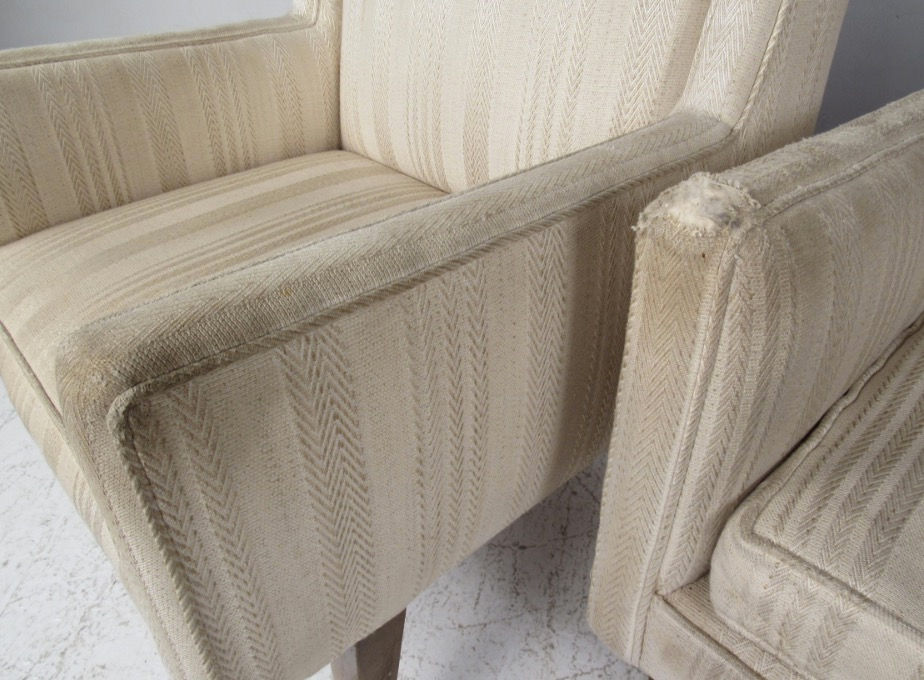 Thumbnail: Pair of Mid-Century Modern His and Hers Lounge Chairs