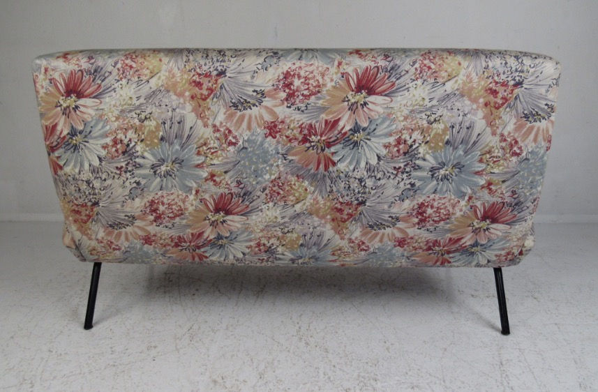 Thumbnail: Italian Mid-Century Modern Settee