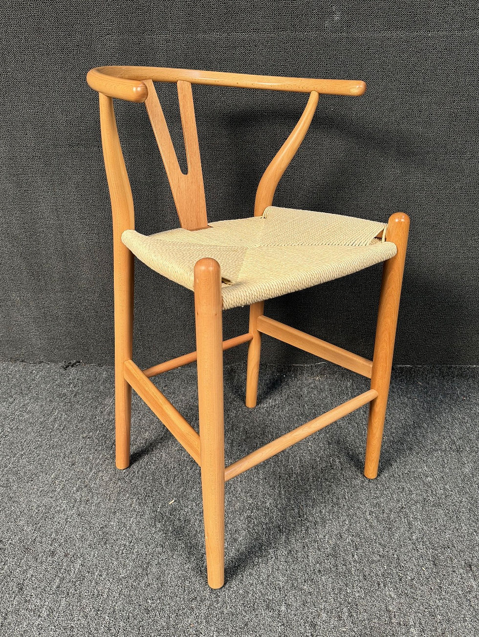 Thumbnail: Vintage Style Wishbone Bar Stools
